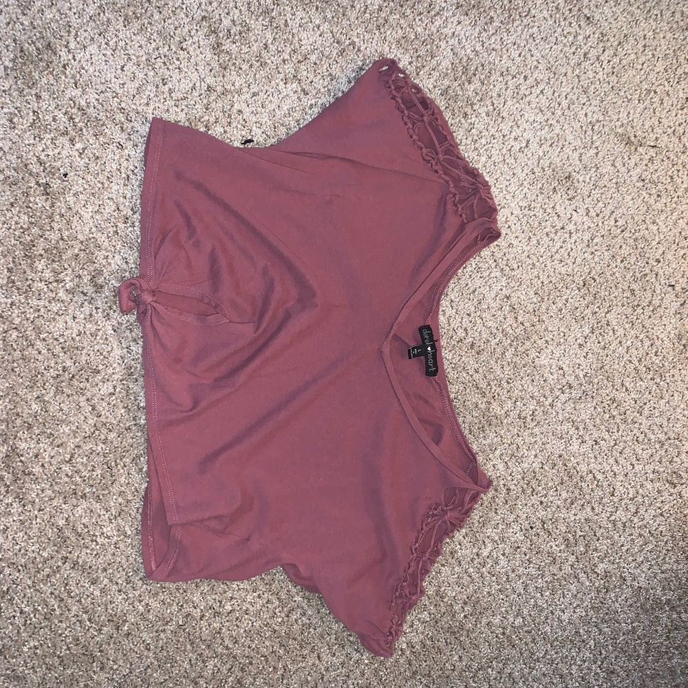 Crop top tee